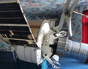 В России впервые испытали двигатель для спутников на экономичном топливе
